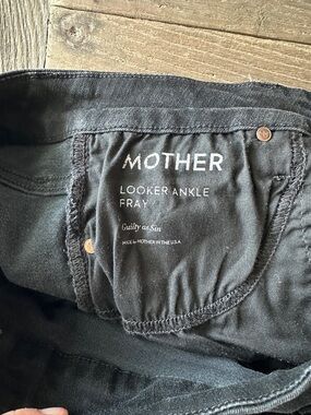 MOTHER Looker Ankle Fray Jeans - Black